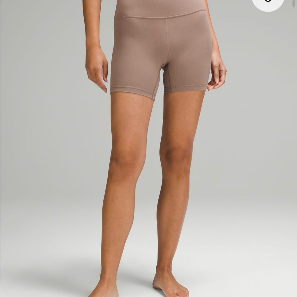 lululemon Align Shorts 6”